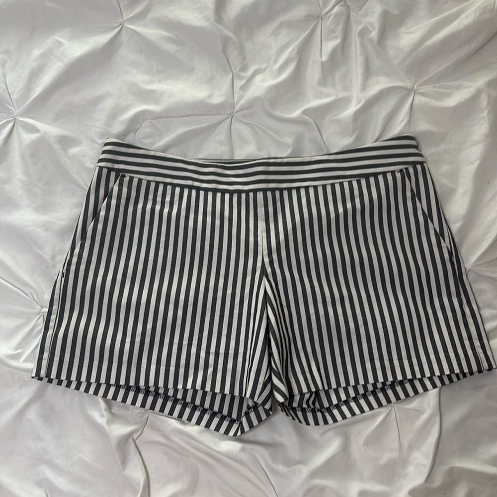 Express striped shorts size 6